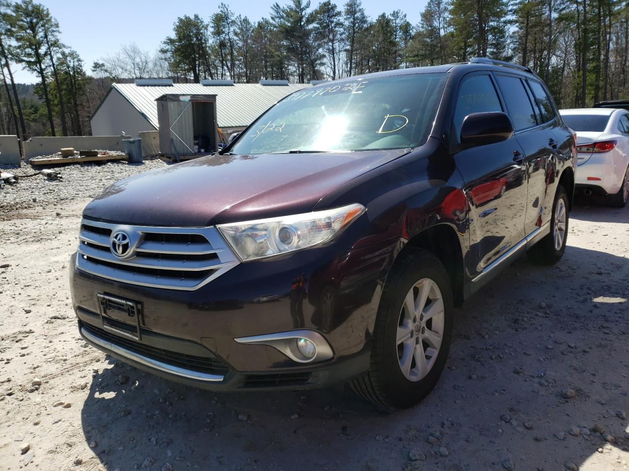 Photo 2 from auction – 2013 TOYOTA HIGHLANDER with VIN 5TDBK3EH6DS239087