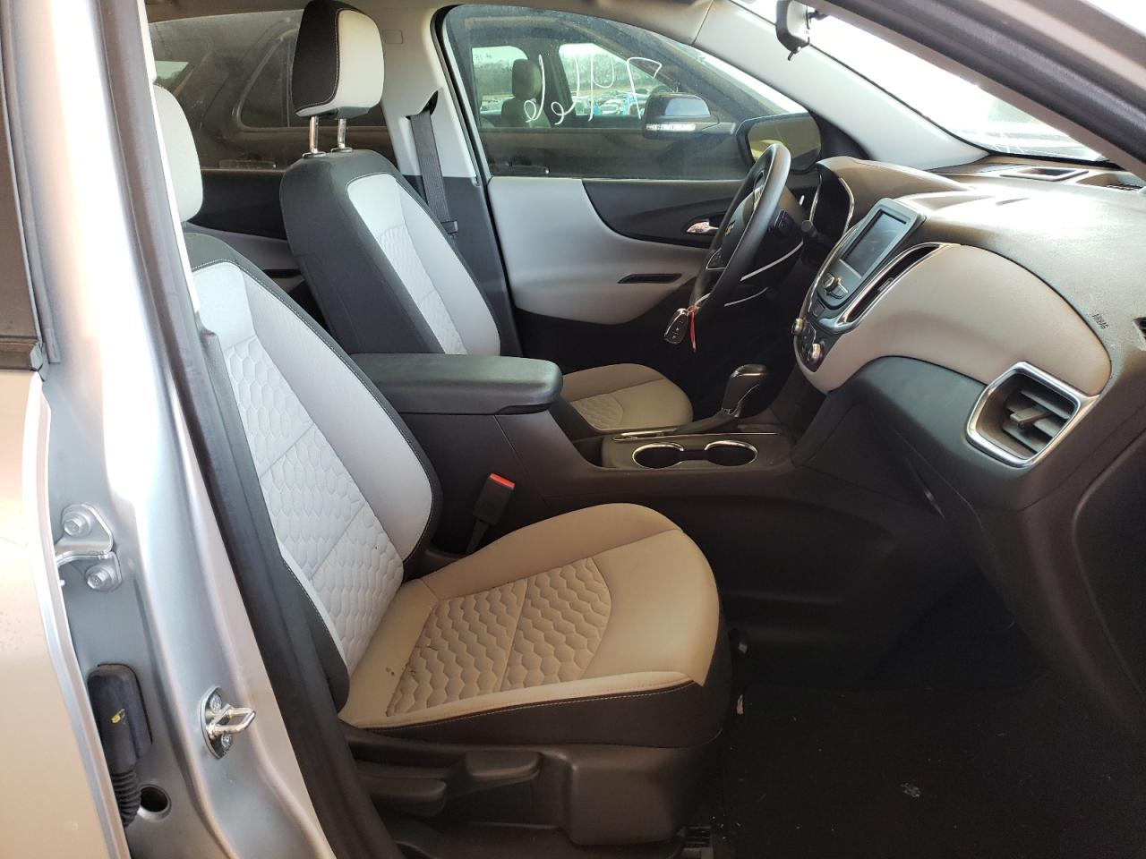 Photo 5 from auction – 2021 CHEVROLET EQUINOX LS with VIN 3GNAXHEV9MS166901