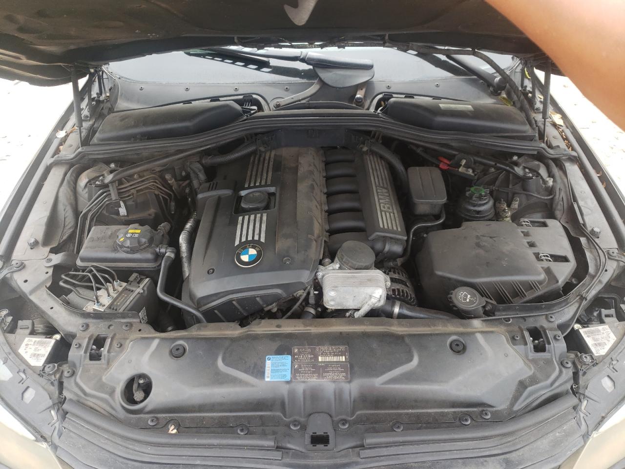 Photo 7 from auction – 2010 BMW 528 I with VIN WBANU5C50AC128279