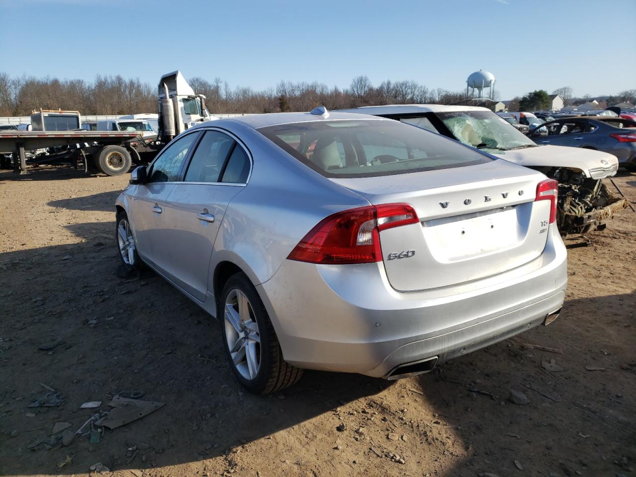 Photo 3 from auction – 2015 VOLVO S60 PREMIE with VIN YV1612TK5F1357221
