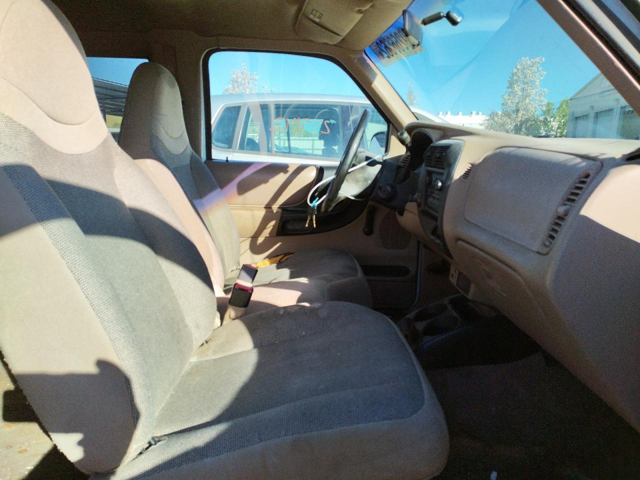 Photo 5 from auction – 2000 FORD RANGER SUP with VIN 1FTYR14V4YPB00173