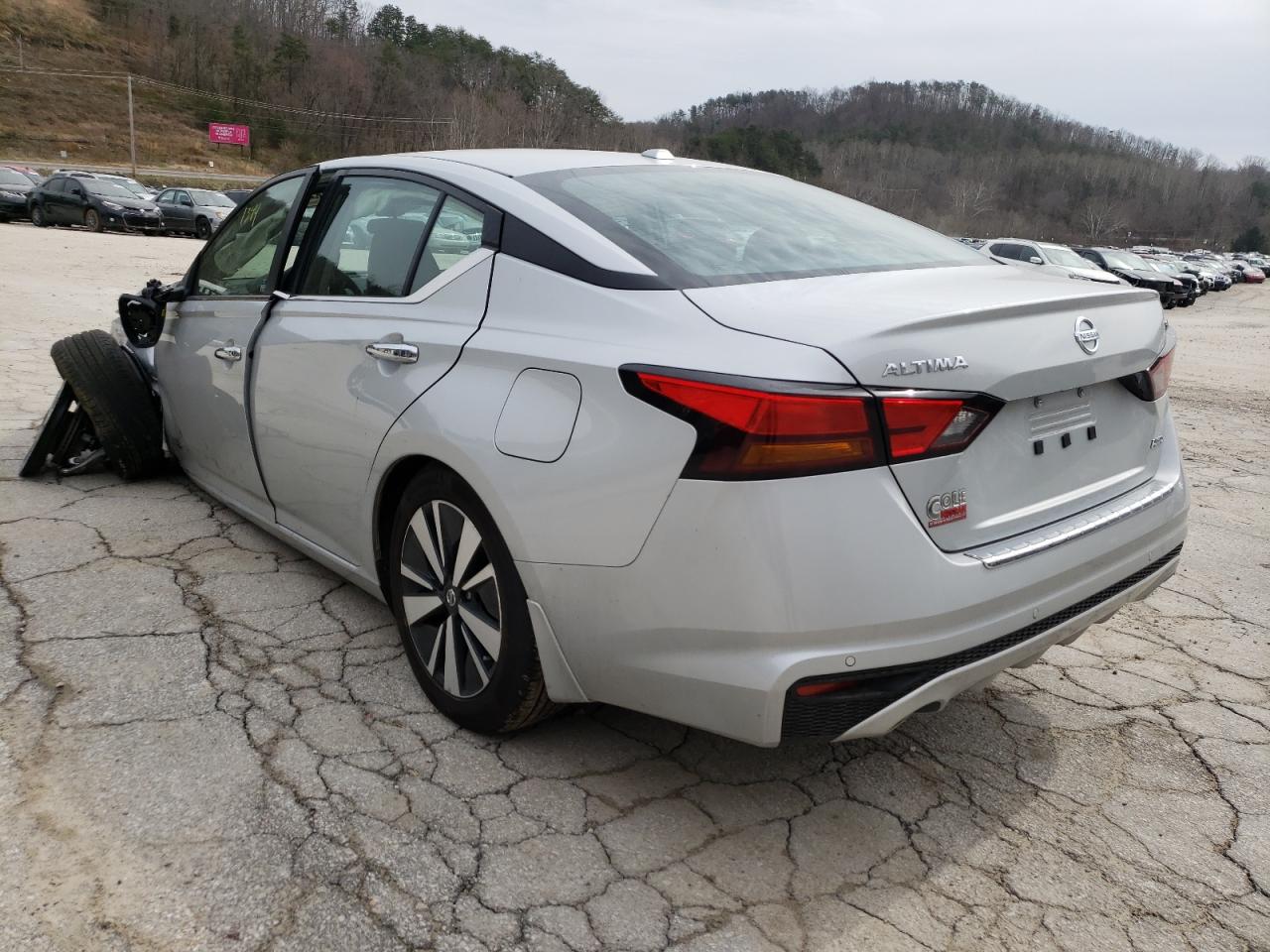 Photo 3 from auction – 2022 NISSAN ALTIMA with VIN 1N4BL4DW9NN337773