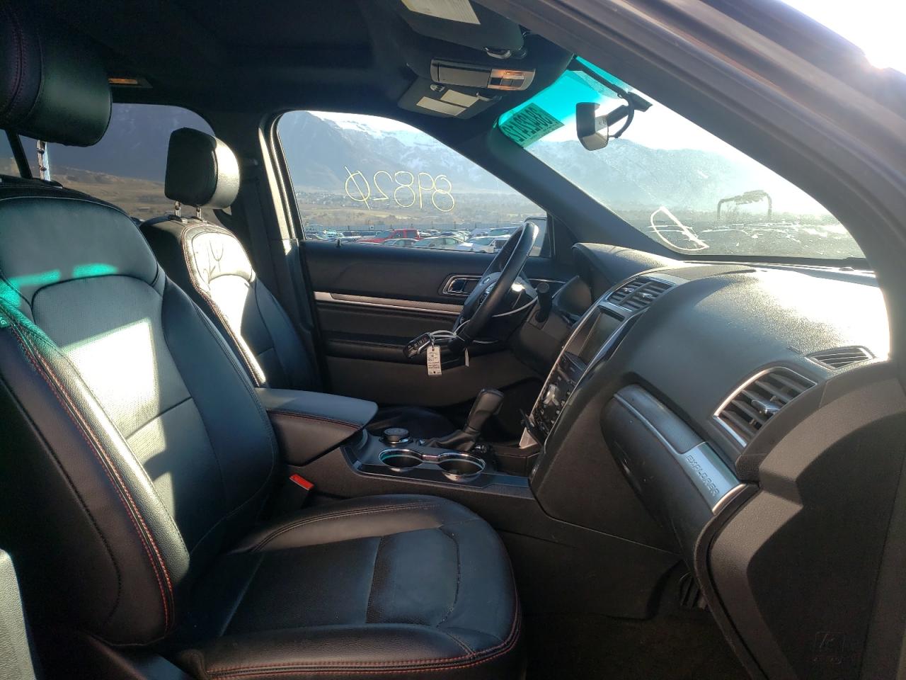 Photo 5 from auction – 2016 FORD EXPLORER S with VIN 1FM5K8GT3GGA07438