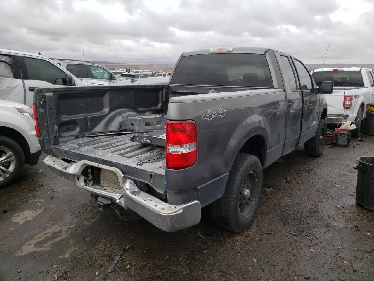 Photo 4 from auction – 2004 FORD F-150 with VIN 1FTPX145X4NC05615