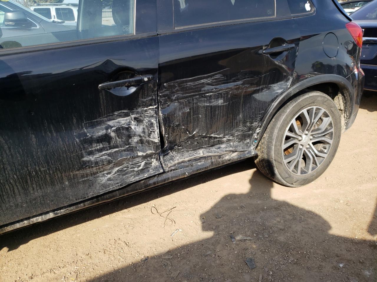 Photo 9 from auction – 2019 MITSUBISHI OUTLANDER with VIN JA4AP4AU6KU013561