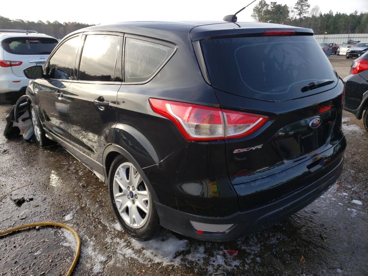Photo 3 from auction – 2015 FORD ESCAPE S with VIN 1FMCU0F78FUA56853