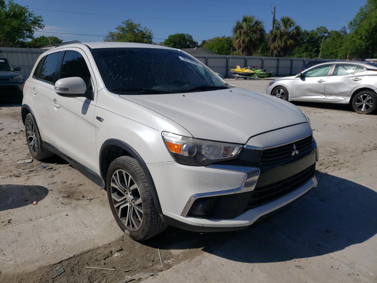 MITSUBISHI OUTLANDER 2016 with VIN JA4AP3AU1GZ041062 - Photo from auction