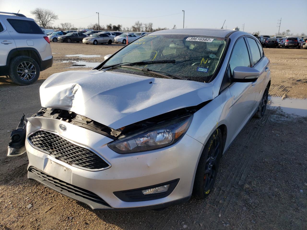 Photo 2 from auction – 2016 FORD FOCUS SE with VIN 1FADP3K2XGL339683