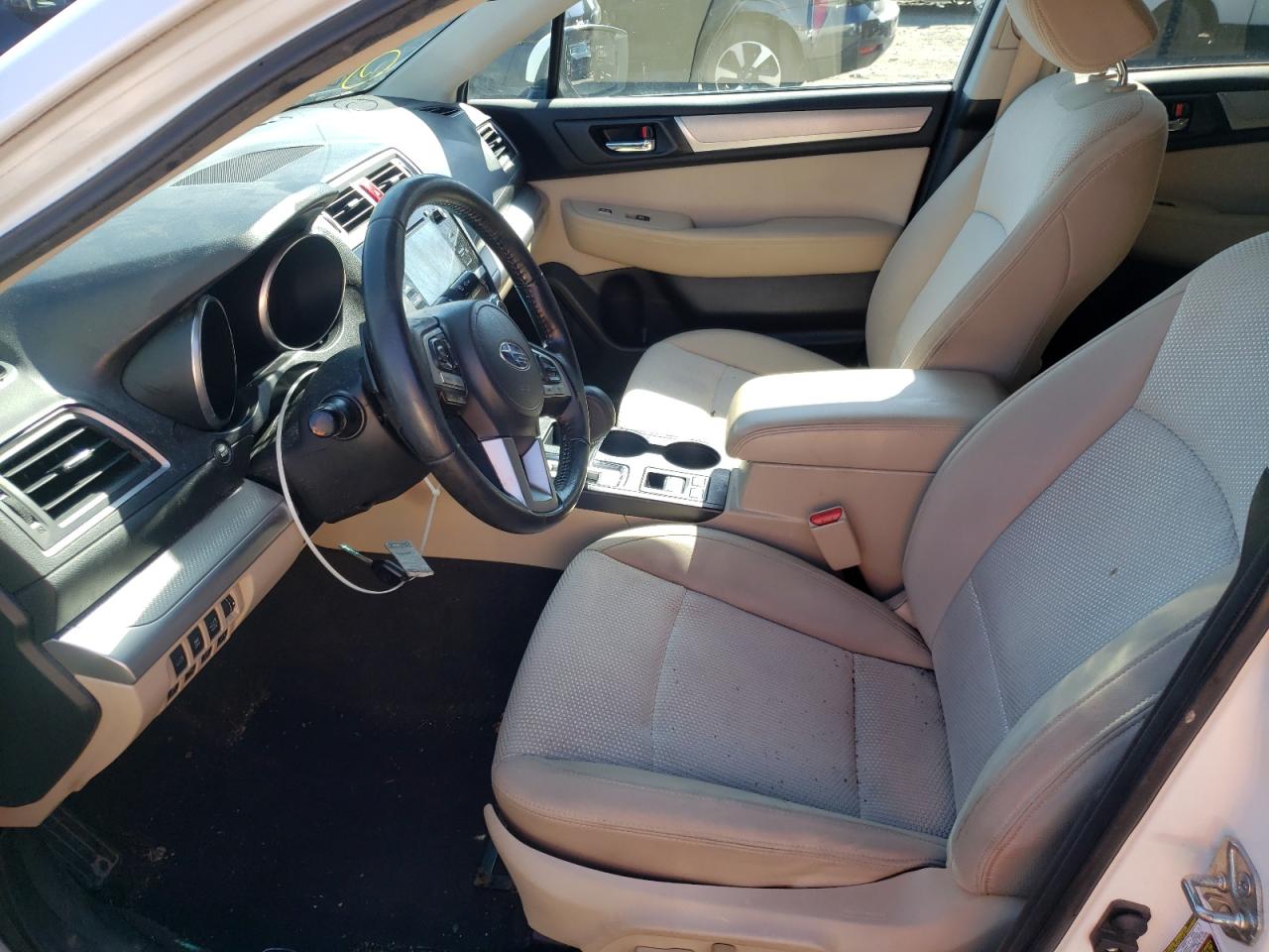 Photo 5 from auction – 2016 SUBARU OUTBACK with VIN 4S4BSAHC7G3203561