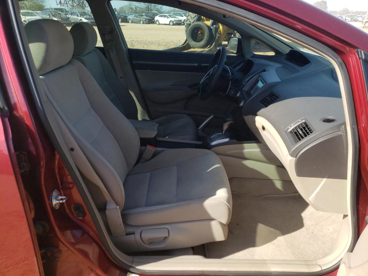 Photo 5 from auction – 2011 HONDA CIVIC EX with VIN 19XFA1F89BE010935