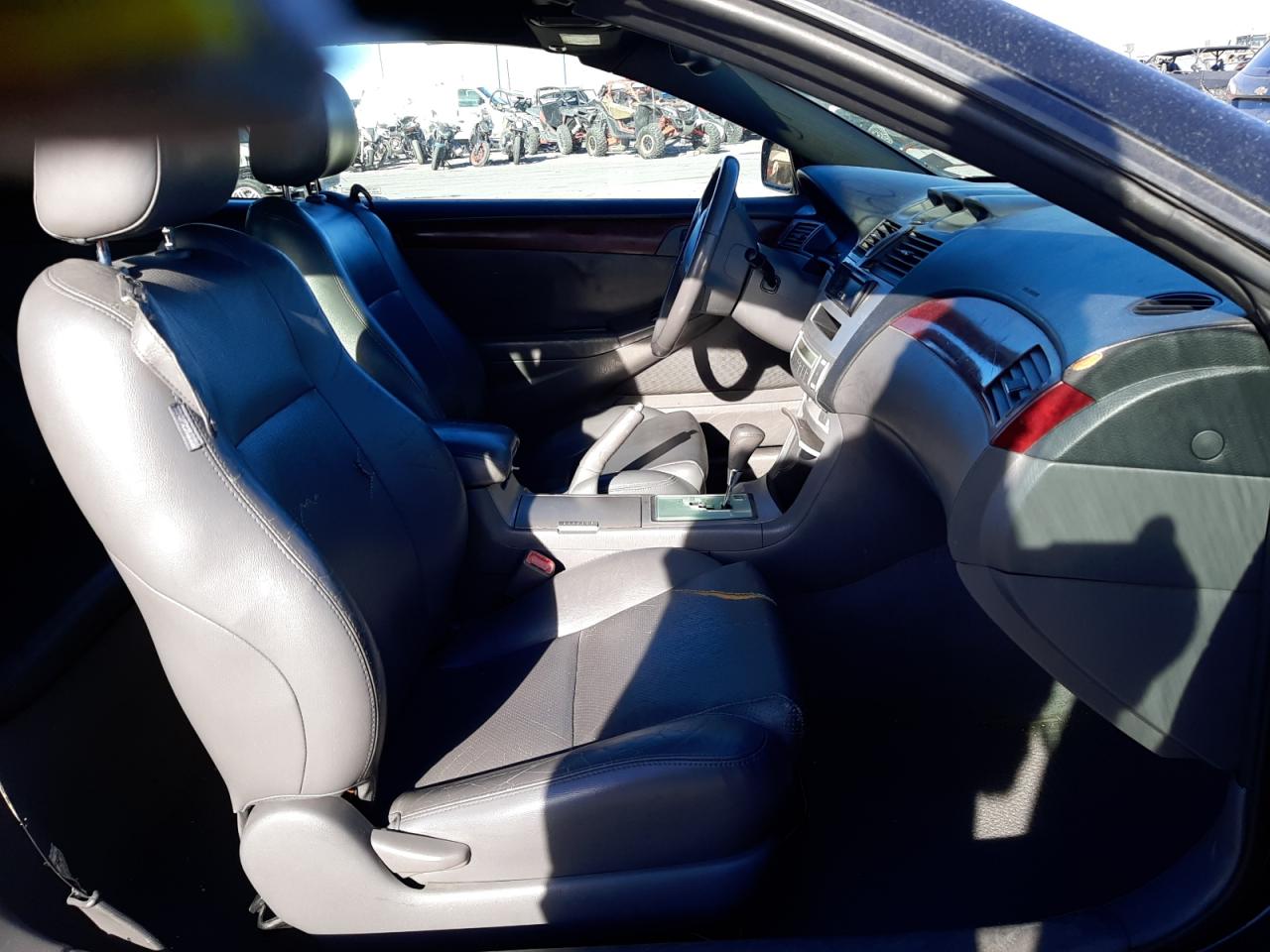 Photo 5 from auction – 2004 TOYOTA CAMRY SOLA with VIN 4T1FA38P14U028880