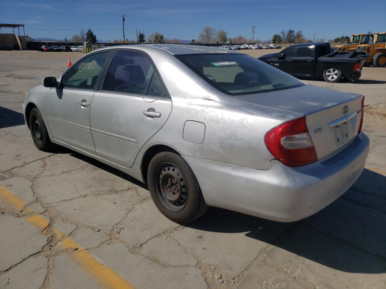 Photo 3 from auction – 2003 TOYOTA CAMRY with VIN JTDBE32K530236027