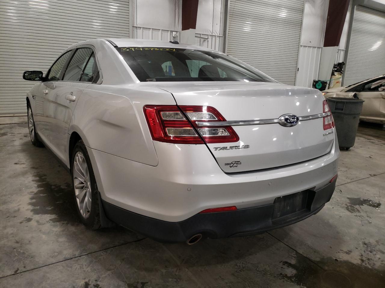 Photo 3 from auction – 2013 FORD TAURUS LIM with VIN 1FAHP2F88DG234915
