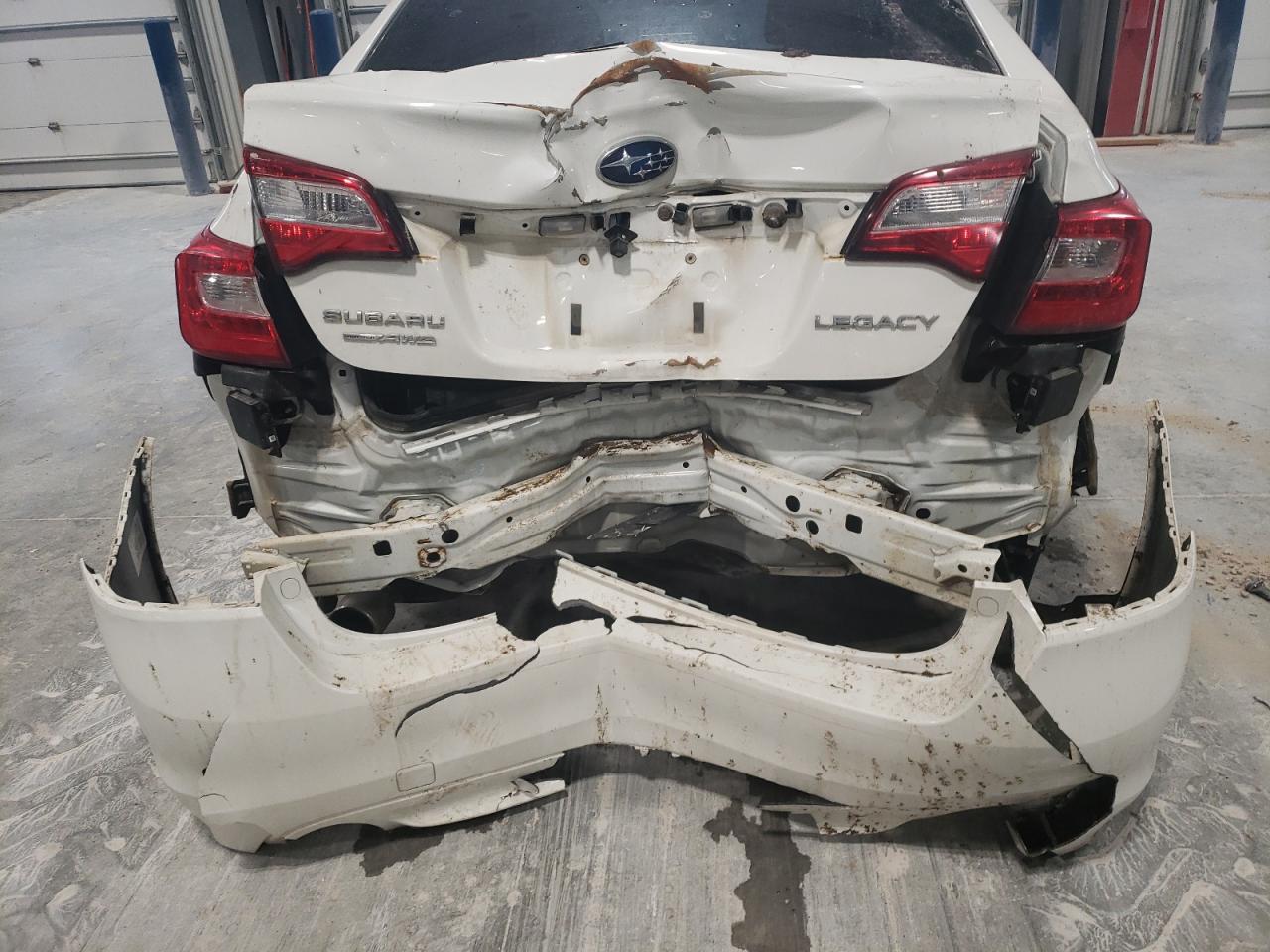 Photo 9 from auction – 2015 SUBARU LEGACY 2.5 with VIN 4S3BNBF66F3033335