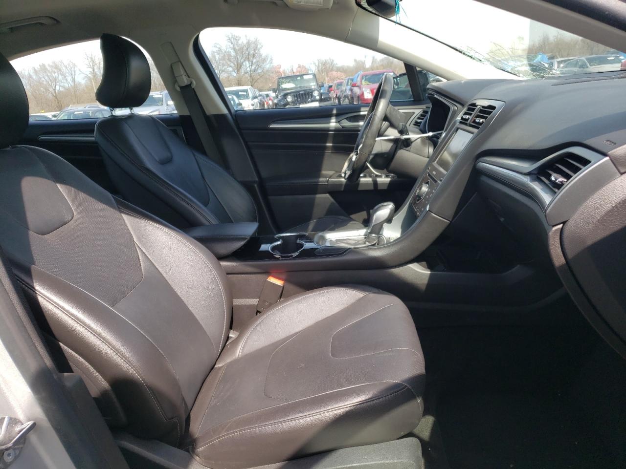 Photo 5 from auction – 2015 FORD FUSION TIT with VIN 3FA6P0RU8FR283063