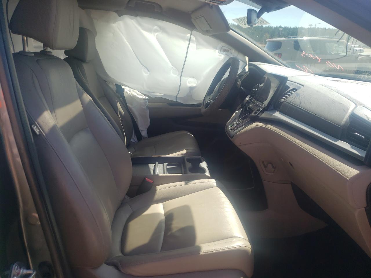 Photo 5 from auction – 2018 HONDA ODYSSEY EX with VIN 5FNRL6H72JB078933