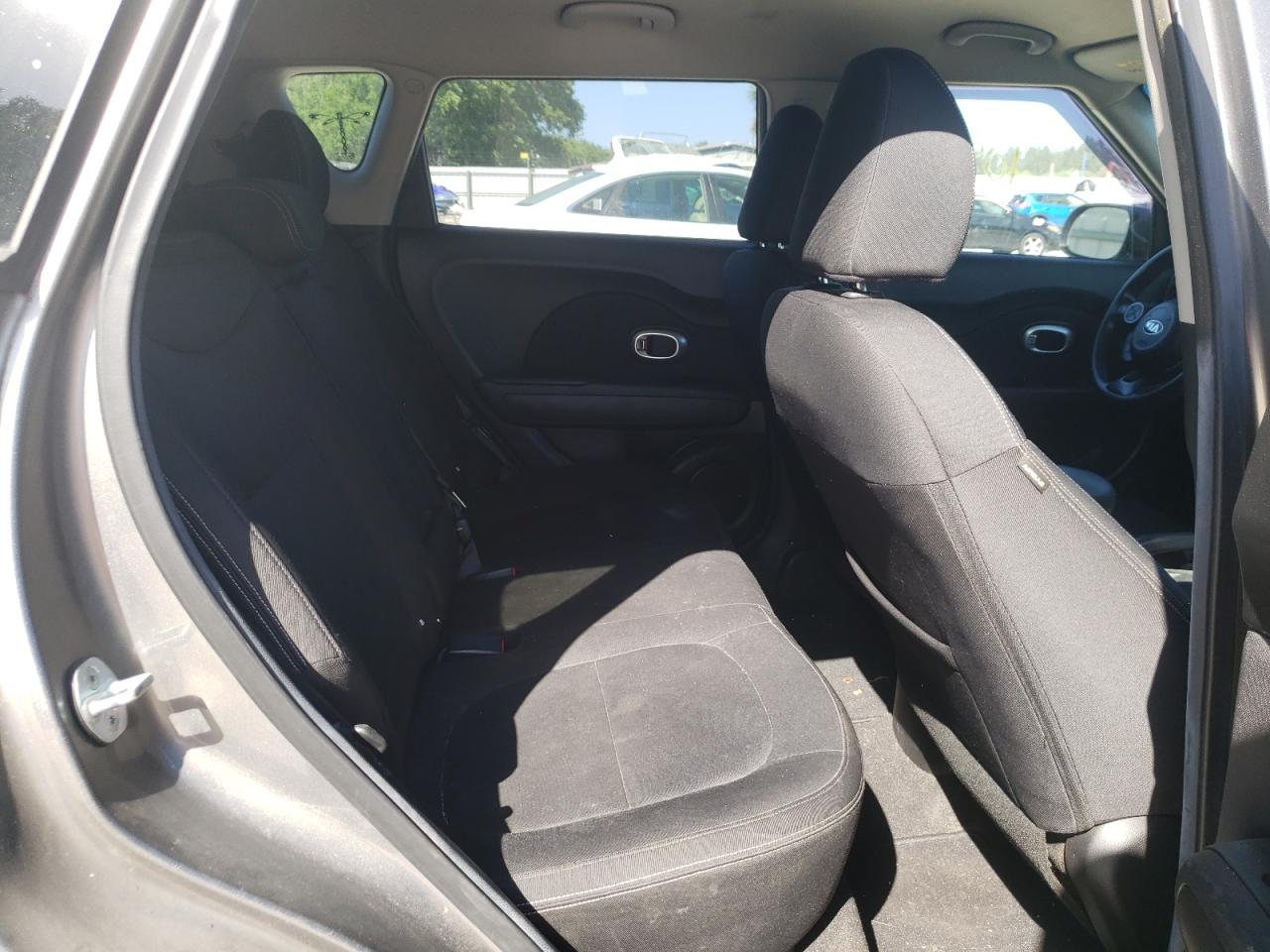 Photo 6 from auction – 2014 KIA SOUL with VIN KNDJN2A25E7052661