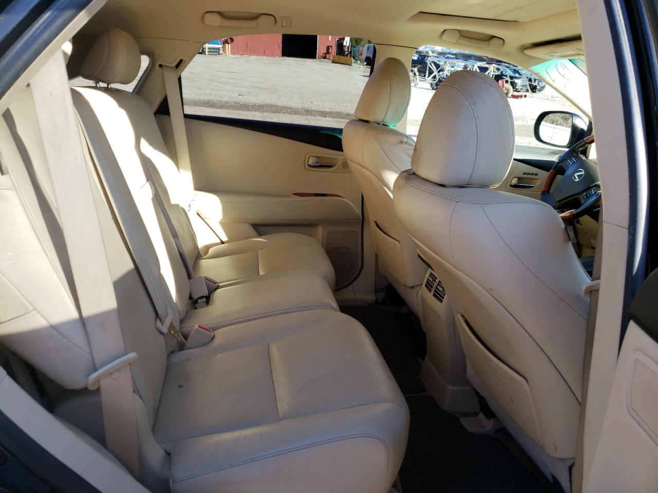 Photo 6 from auction – 2011 LEXUS RX 450 with VIN JTJBC1BA8B2035031