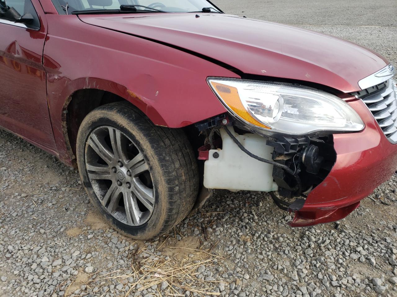 Photo 9 from auction – 2012 CHRYSLER 200 TOURIN with VIN 1C3CCBBB3CN205712