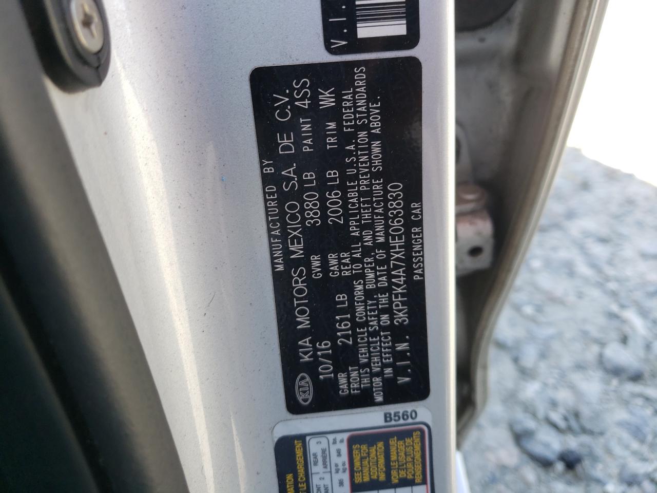 Photo 10 from auction – 2017 KIA FORTE LX with VIN 3KPFK4A7XHE063830