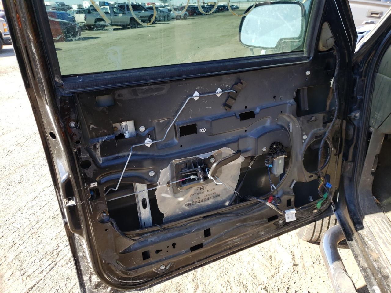 Photo 9 from auction – 2004 CHEVROLET SILVERADO with VIN 2GCEC13T541321888