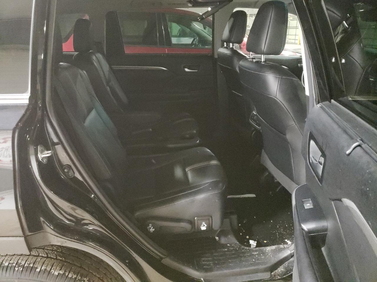 Zdjęcie 6 z aukcji – 2018 TOYOTA HIGHLANDER z VIN 5TDJZRFH0JS497707