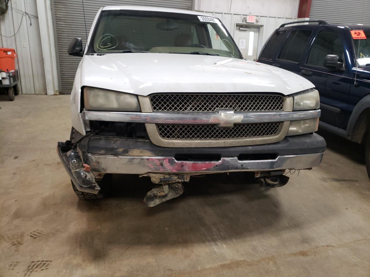 Photo 7 from auction – 2005 CHEVROLET SILVERADO with VIN 1GCEC14X25Z226005