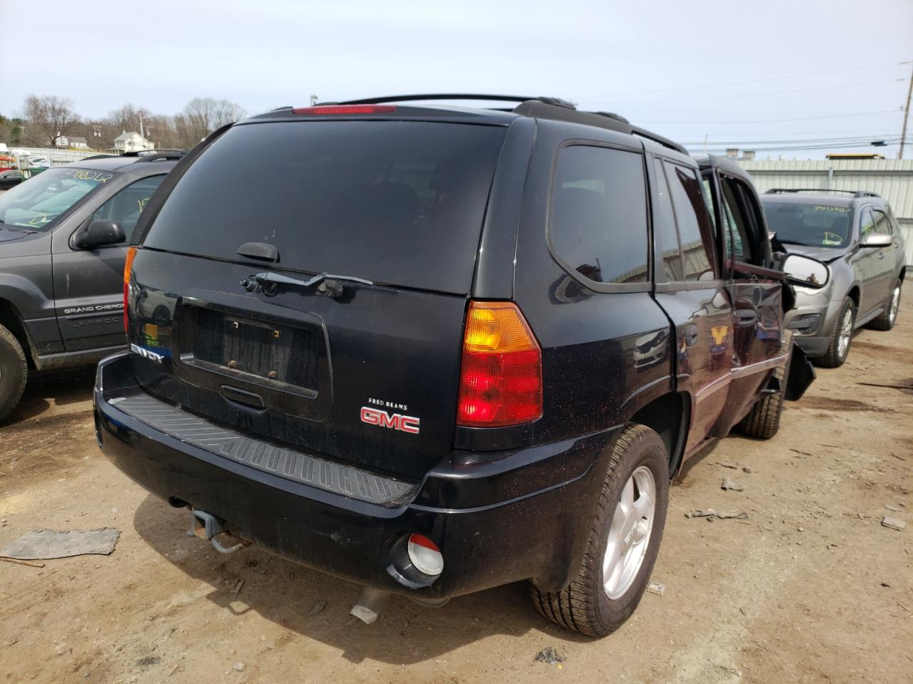 Photo 4 from auction – 2006 GMC ENVOY with VIN 1GKDT13S062143589
