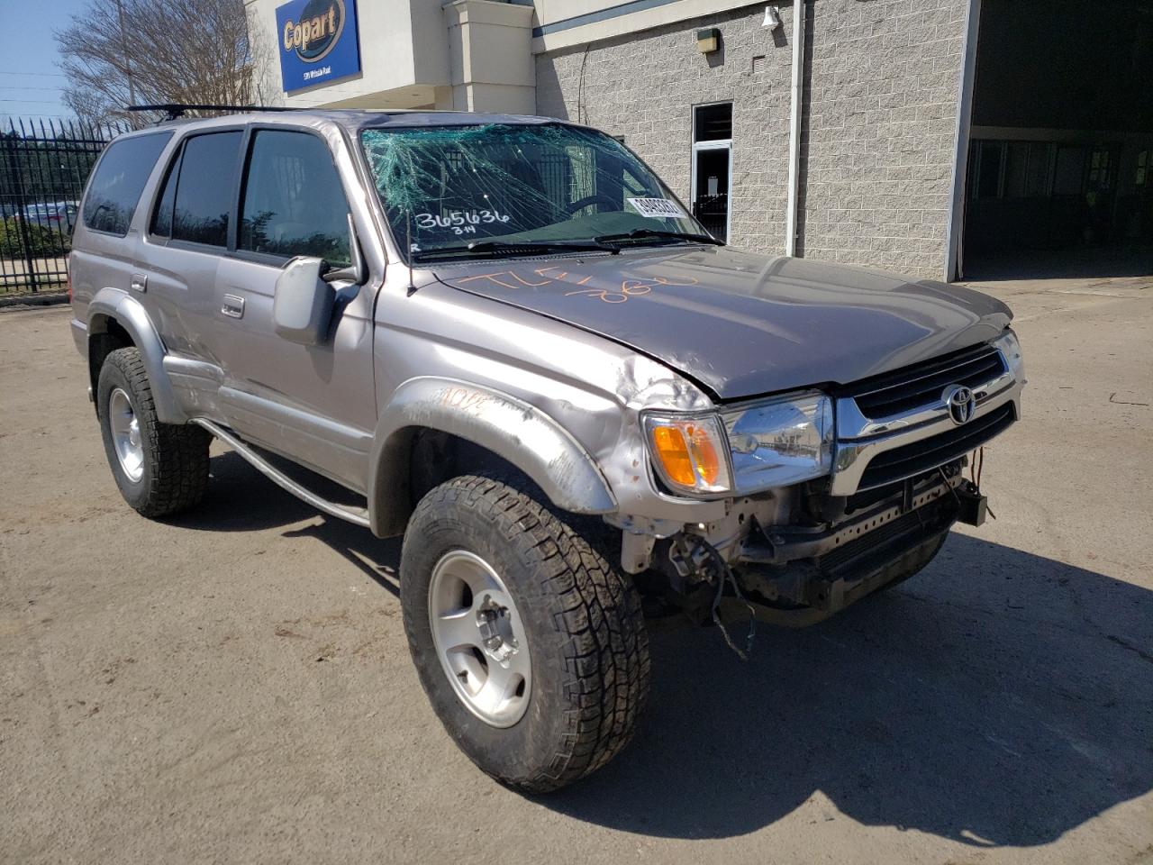 Photo 1 from auction – 2001 TOYOTA 4RUNNER LI with VIN JT3HN87R919057970