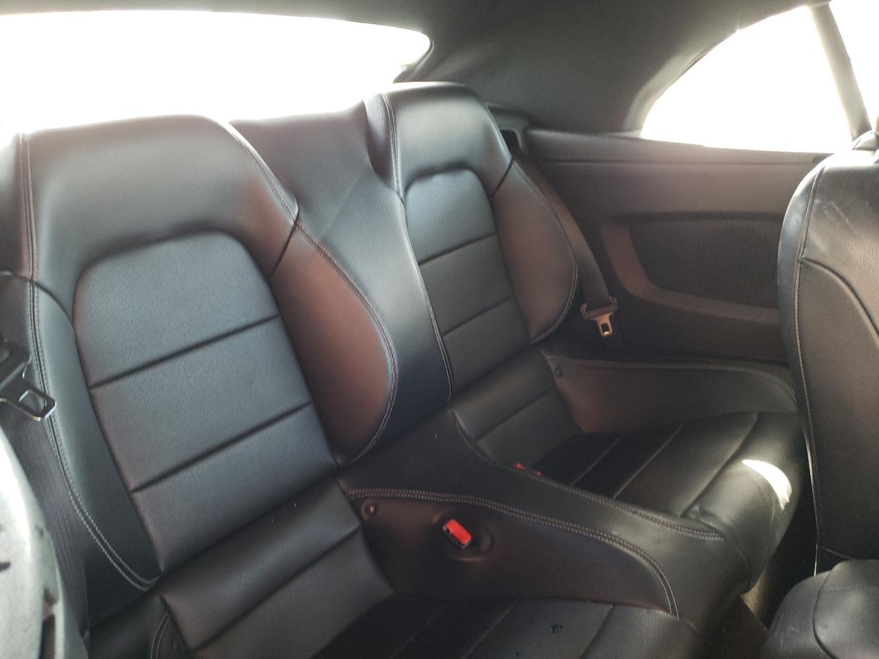 Photo 6 from auction – 2015 FORD MUSTANG with VIN 1FATP8UH6F5426526