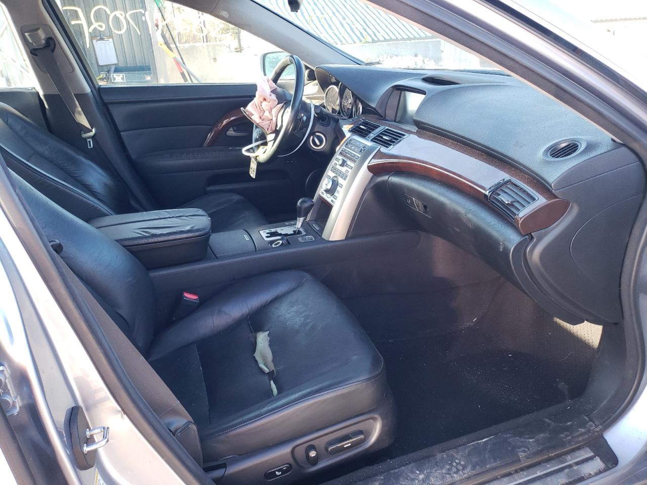 Photo 5 from auction – 2005 ACURA RL with VIN JH4KB16565C008264
