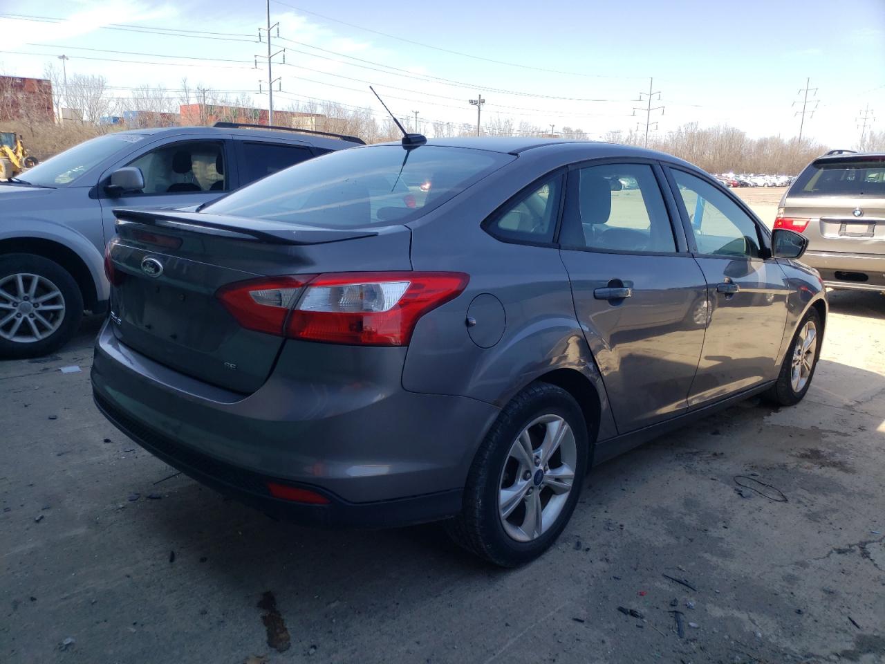Photo 4 from auction – 2012 FORD FOCUS SE with VIN 1FAHP3F24CL188510