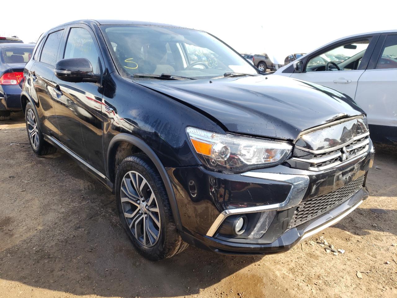 MITSUBISHI OUTLANDER 2019 with VIN JA4AP4AU6KU013561 - Photo from auction