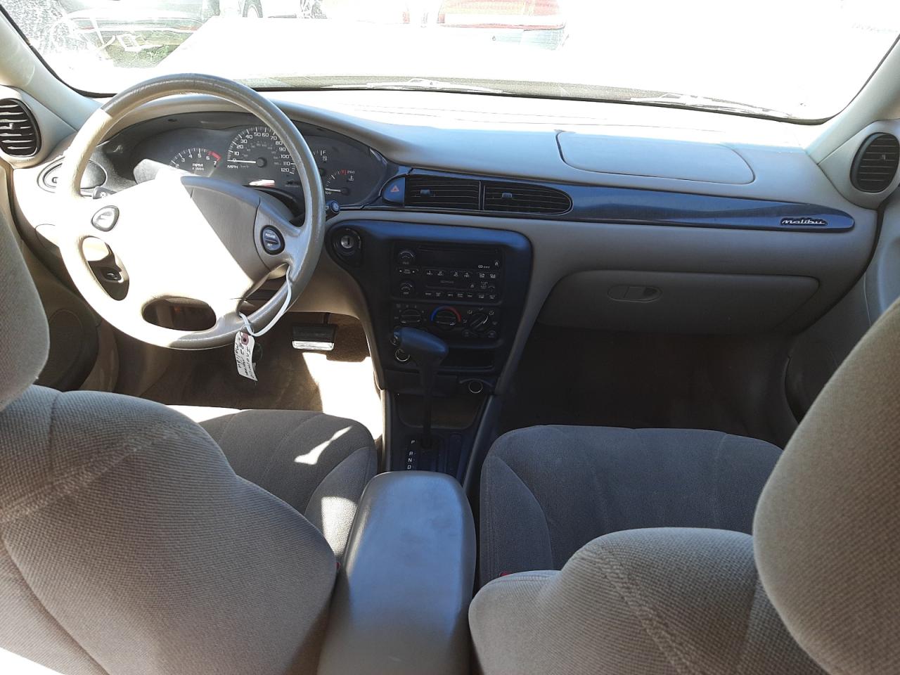 Photo 9 from auction – 2002 CHEVROLET MALIBU with VIN 1G1ND52J62M719724