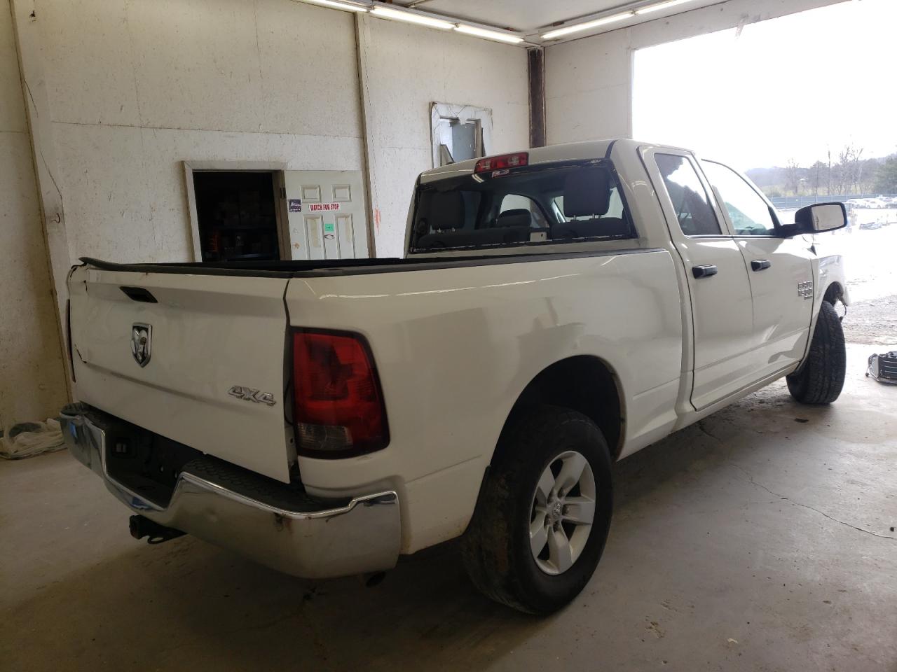 Photo 4 from auction – 2019 RAM 1500 CLASS with VIN 1C6RR7FG8KS551995