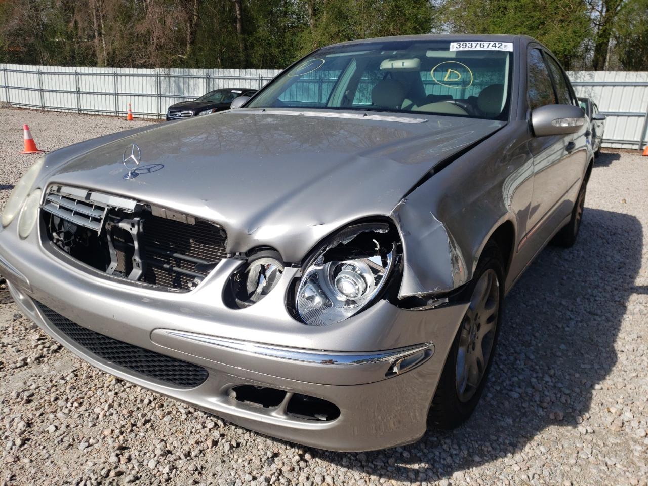 Photo 9 from auction – 2004 MERCEDES-BENZ E 320 with VIN WDBUF65J34A470039