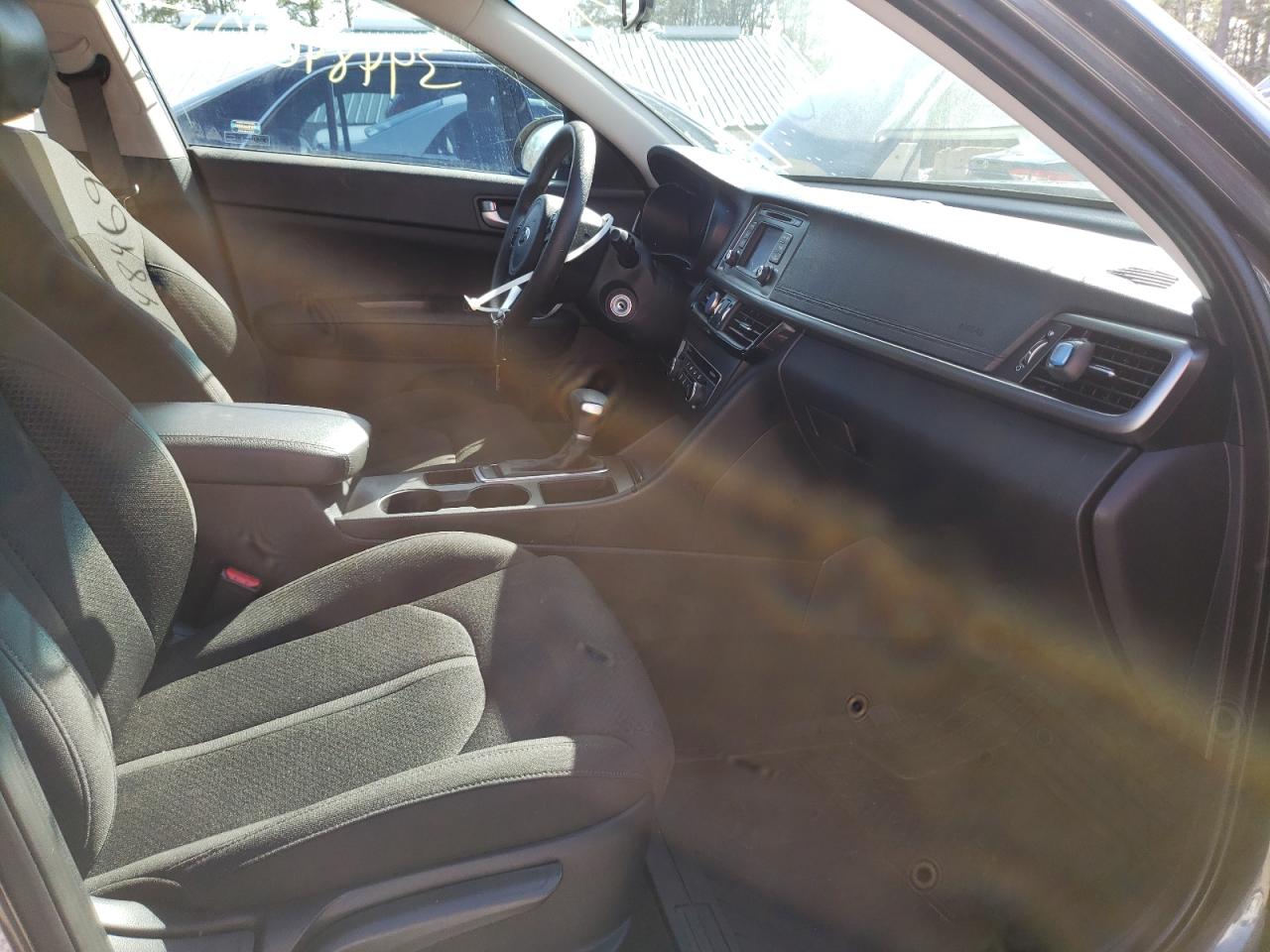 Photo 5 from auction – 2017 KIA OPTIMA LX with VIN KNAGT4L38H5137783