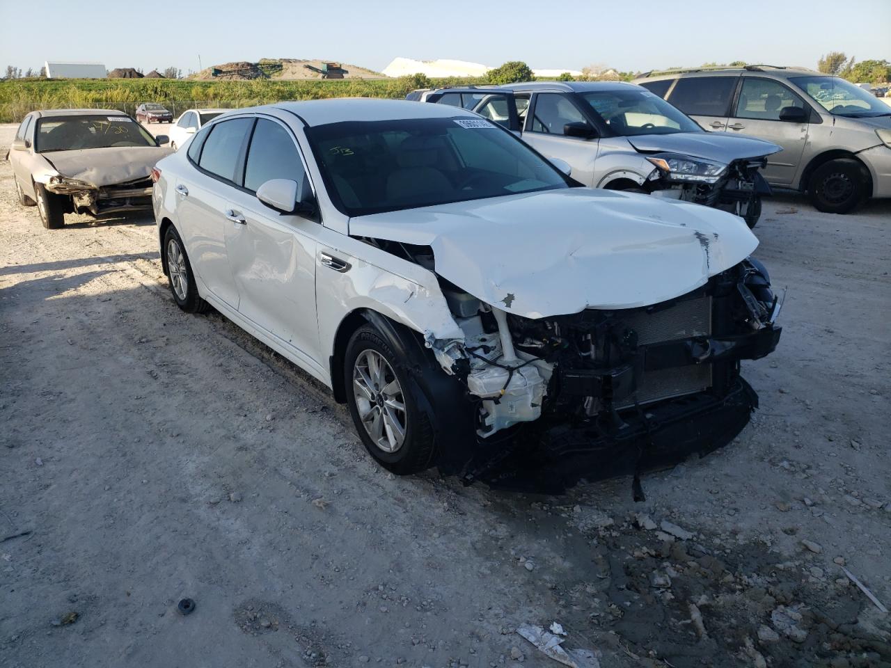 Photo 1 from auction – 2018 KIA OPTIMA LX with VIN 5XXGT4L32JG184893