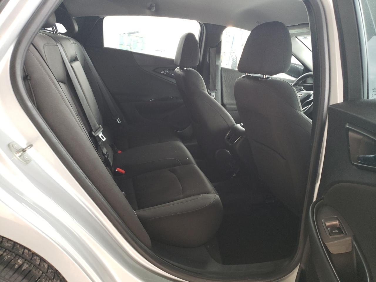 Photo 6 from auction – 2018 CHEVROLET MALIBU LT with VIN 1G1ZD5ST6JF138035