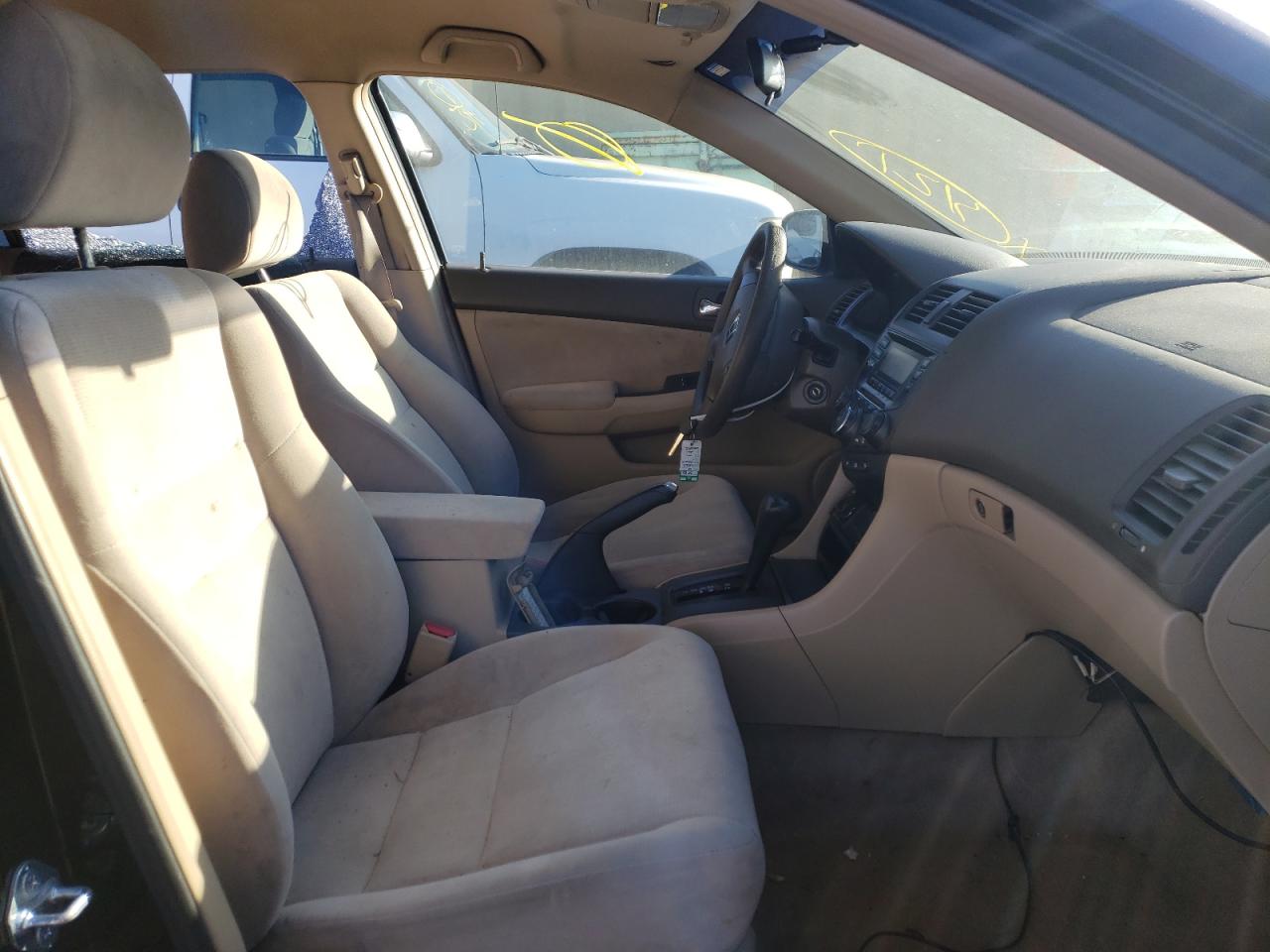 Photo 5 from auction – 2003 HONDA ACCORD LX with VIN JHMCM56353C026661