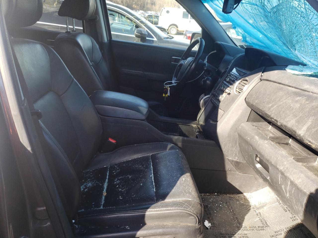 Photo 5 from auction – 2014 HONDA PILOT EXL with VIN 5FNYF4H57EB012843