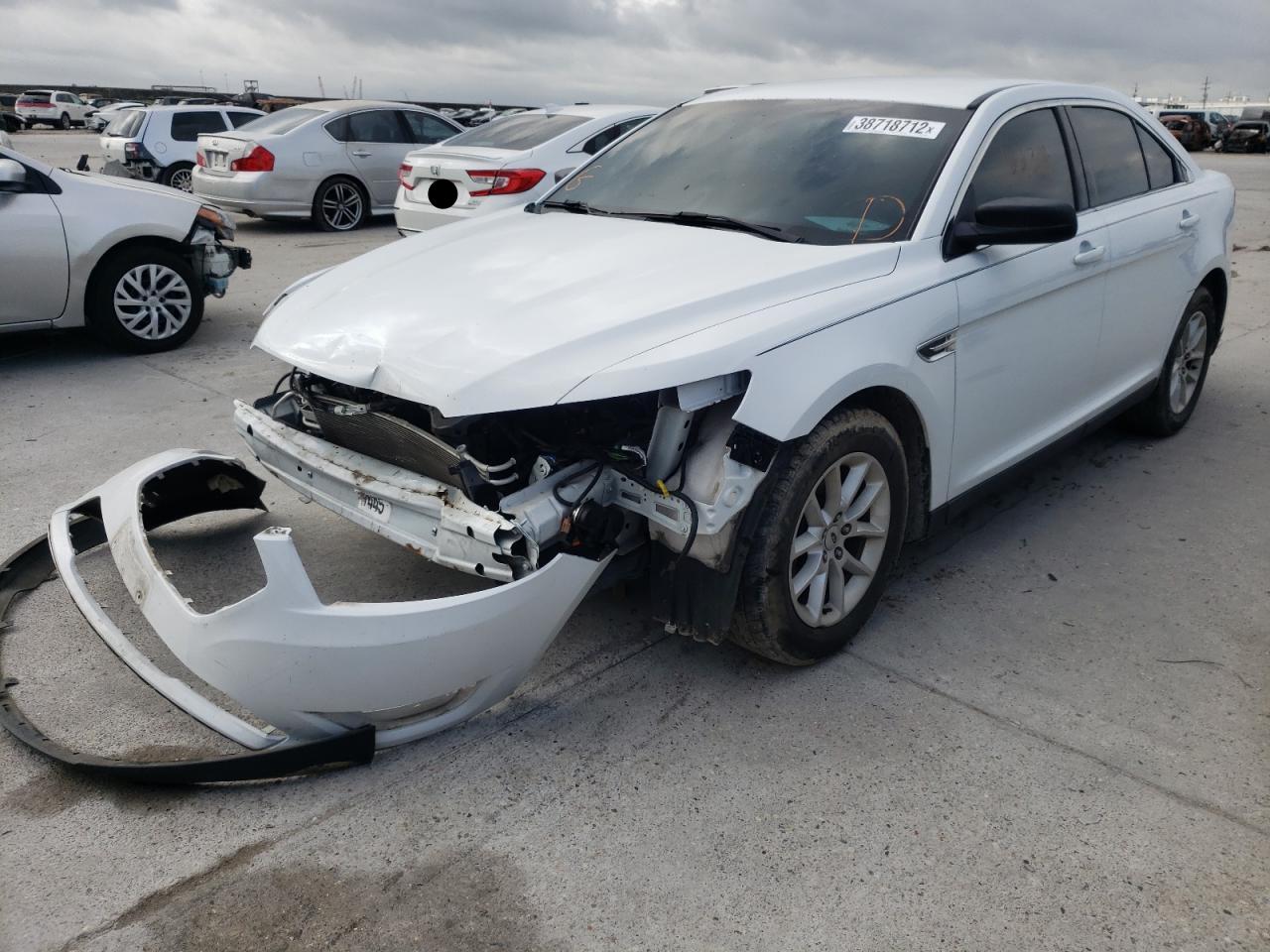 Photo 2 from auction – 2015 FORD TAURUS SE with VIN 1FAHP2D84FG107052