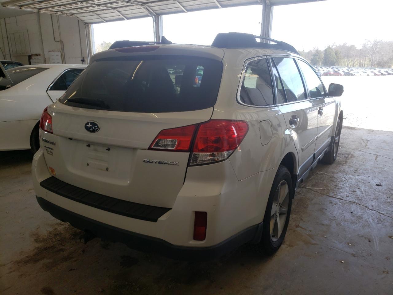 Photo 4 from auction – 2013 SUBARU OUTBACK 2. with VIN 4S4BRCSC3D3295795