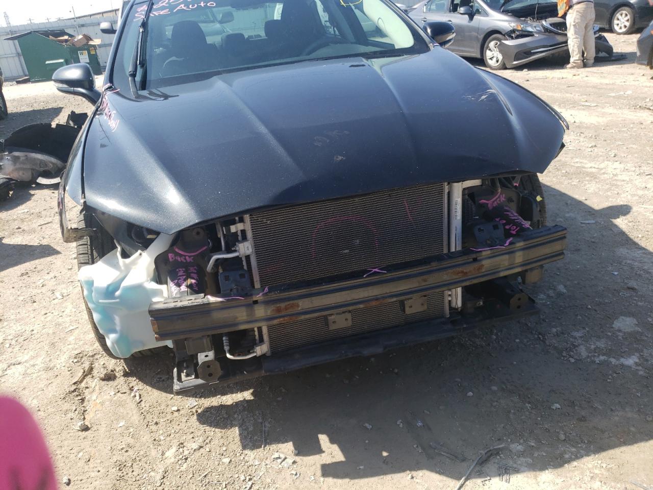 Photo 9 from auction – 2013 FORD FUSION SE with VIN 3FA6P0H75DR321597