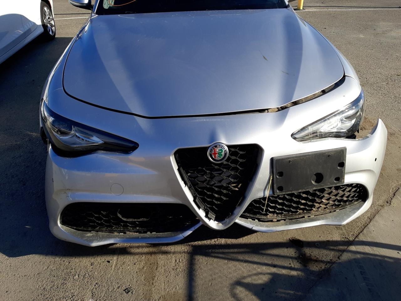 Photo 9 from auction – 2018 ALFA ROMEO GIULIA TI with VIN ZARFAECN5J7571316