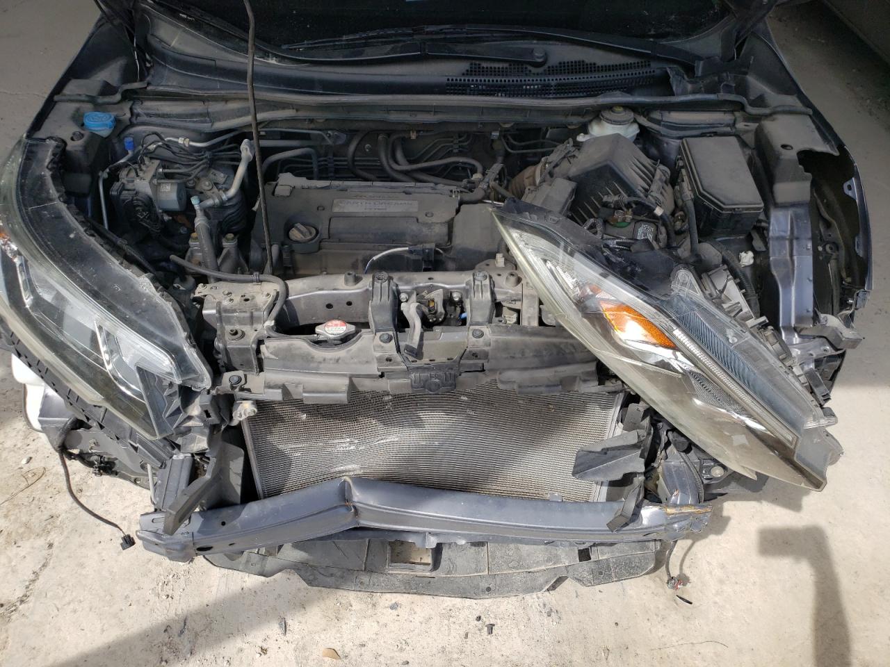 Photo 7 from auction – 2015 HONDA CR-V EX with VIN 3CZRM3H55FG712175