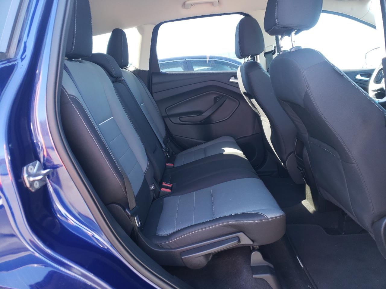 Photo 6 from auction – 2014 FORD ESCAPE SE with VIN 1FMCU9GX6EUE16025