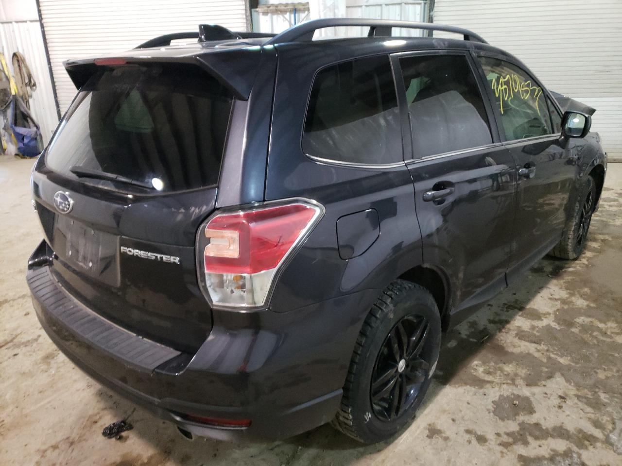 Photo 4 from auction – 2018 SUBARU FORESTER with VIN JF2SJAJC7JH526943