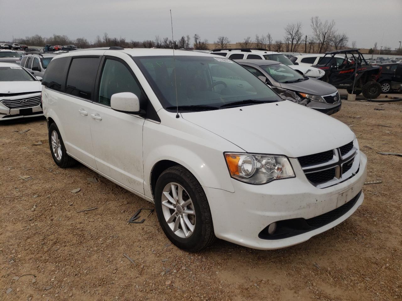 DODGE GRAND CARA 2018 with VIN 2C4RDGCG2JR215982 - Photo from auction