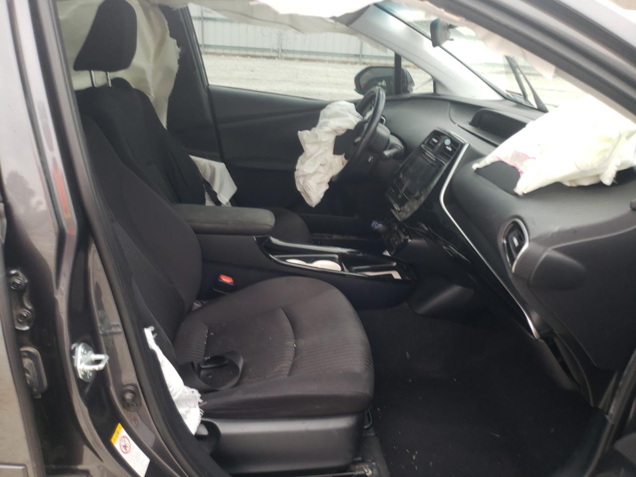 Photo 5 from auction – 2016 TOYOTA PRIUS with VIN JTDKARFU6G3013803